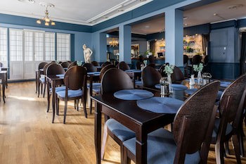 First Hotel Statt