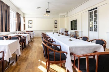 First Hotel Statt