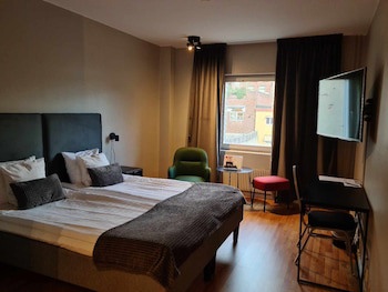 First Hotel Statt