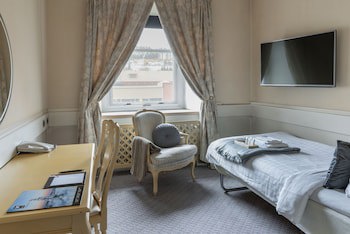 First Hotel Statt