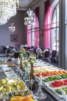 First Hotel Statt