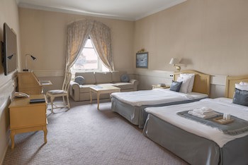 First Hotel Statt