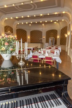 First Hotel Statt