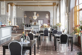 First Hotel Statt