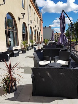 First Hotel Statt