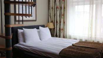 Sunlight Hotel Conference And Spa
