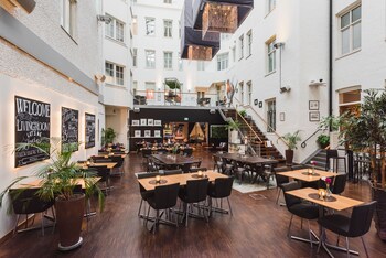 Clarion Collection Hotel Plaza