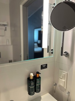 Clarion Collection Hotel Plaza