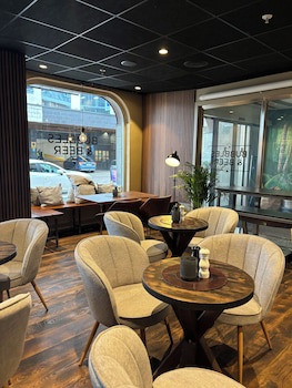 Clarion Collection Hotel Plaza