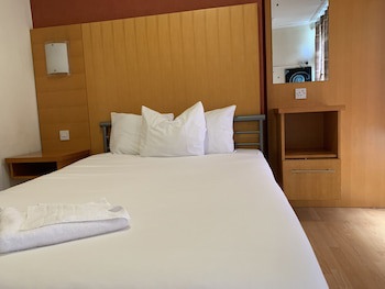 Berkeley Court Hotel