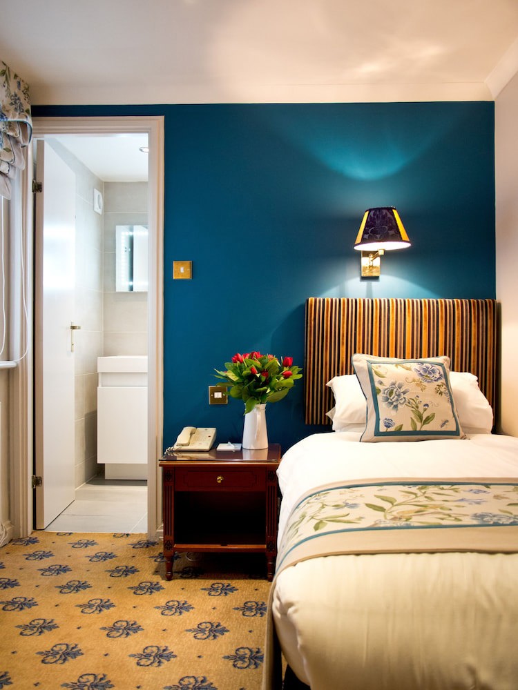 London Lodge Hotel