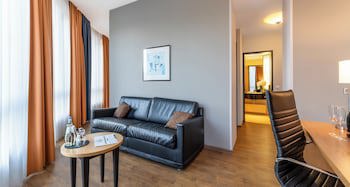 PLAZA Premium Koln galeri fotoğrafı