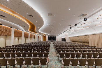 Holiday Inn Skopje, An Ihg Hotel