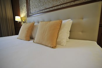Holiday Inn Skopje, An Ihg Hotel