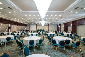 Holiday Inn Skopje, An Ihg Hotel