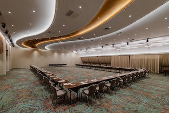 Holiday Inn Skopje, An Ihg Hotel