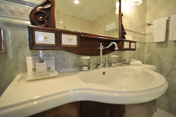 Holiday Inn Skopje, An Ihg Hotel