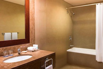 Four Points By Sheraton Sheikh Zayed Road, Dubai