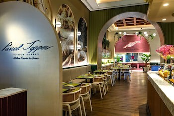 Four Points By Sheraton Sheikh Zayed Road, Dubai