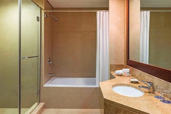 Four Points By Sheraton Sheikh Zayed Road, Dubai