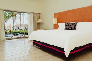 Camino Real Zaashila Huatulco