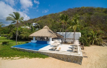 Camino Real Zaashila Huatulco