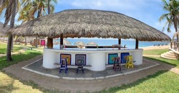 Camino Real Zaashila Huatulco