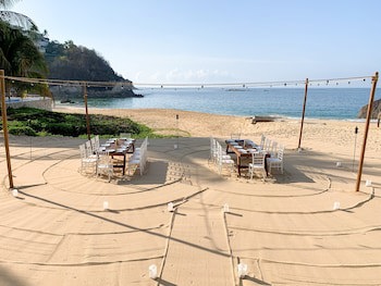 Camino Real Zaashila Huatulco