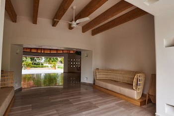 Camino Real Zaashila Huatulco