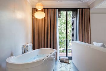 Alexandra Barcelona Hotel, Curio Collection By Hilton