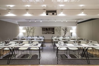 Alexandra Barcelona Hotel, Curio Collection By Hilton