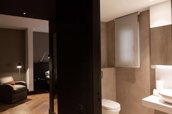 Alexandra Barcelona Hotel, Curio Collection By Hilton