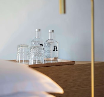 Alexandra Barcelona Hotel, Curio Collection By Hilton