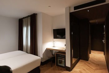 Alexandra Barcelona Hotel, Curio Collection By Hilton