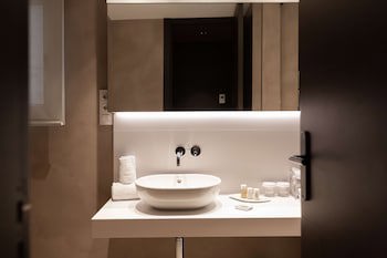 Alexandra Barcelona Hotel, Curio Collection By Hilton
