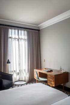 Alexandra Barcelona Hotel, Curio Collection By Hilton