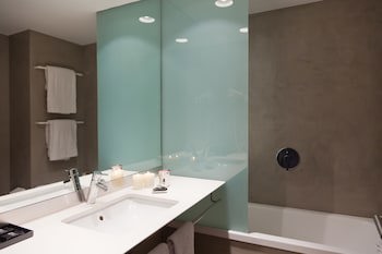 Alexandra Barcelona Hotel, Curio Collection By Hilton