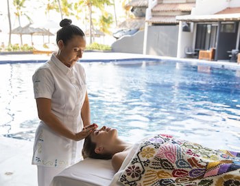 Thompson Zihuatanejo, A Beach Resort, By Hyatt