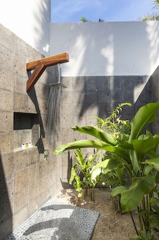 Thompson Zihuatanejo, A Beach Resort, By Hyatt