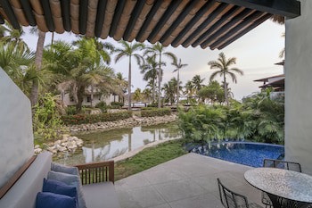 Thompson Zihuatanejo, A Beach Resort, By Hyatt