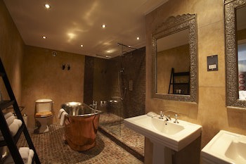 The Angel Hotel