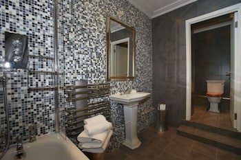 The Angel Hotel