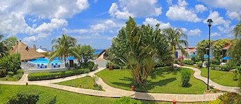 Casa Del Mar Cozumel Hotel & Dive Resort