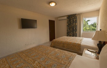 Casa Del Mar Cozumel Hotel & Dive Resort