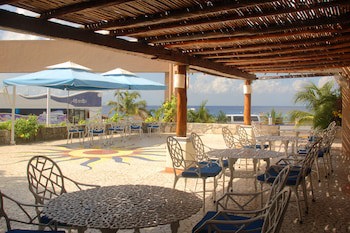 Casa Del Mar Cozumel Hotel & Dive Resort