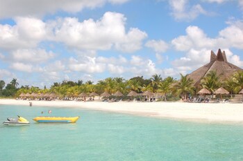 Casa Del Mar Cozumel Hotel & Dive Resort