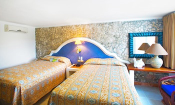 Casa Del Mar Cozumel Hotel & Dive Resort