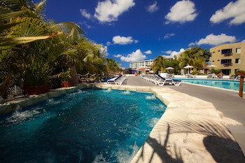 Casa Del Mar Cozumel Hotel & Dive Resort