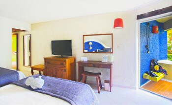 Casa Del Mar Cozumel Hotel & Dive Resort