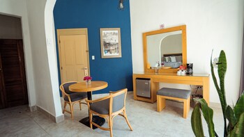 Buena Vista Oceanfront & Hot Springs Resort